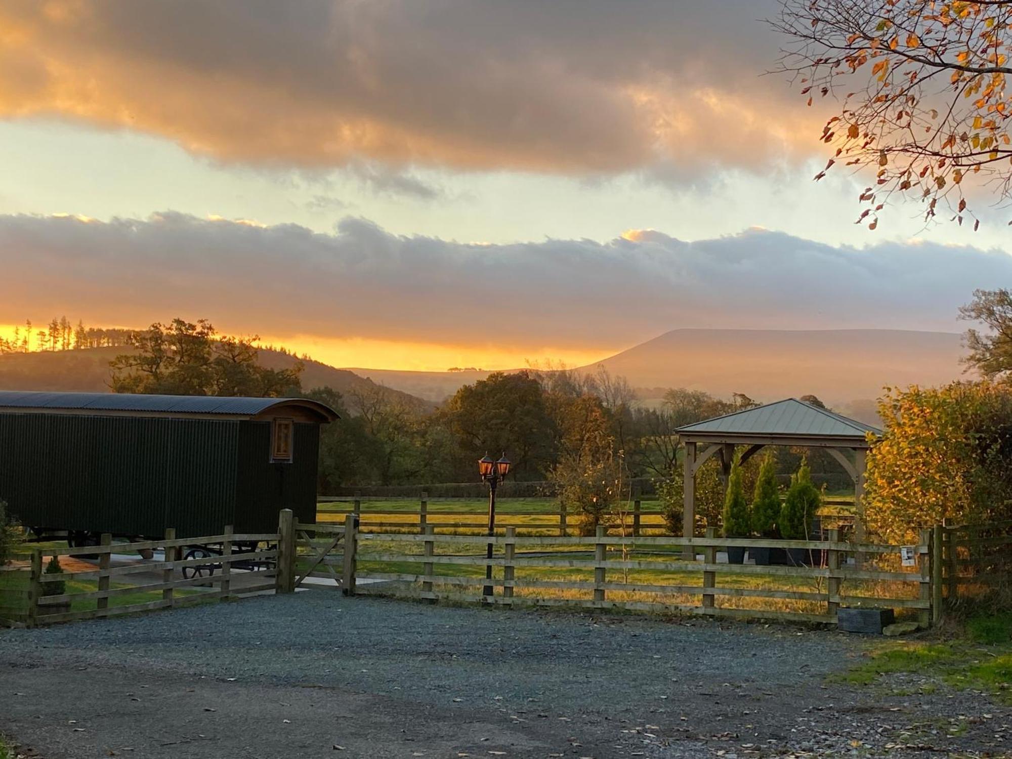 Hotel Woody'S Retreat à Bolton by Bowland Extérieur photo